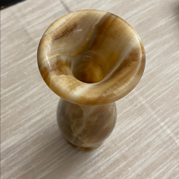 Vintage Carved Marbled Flower Vase Browns, Beiges, Swirled Colors 8" Tall - Picture 5 of 11